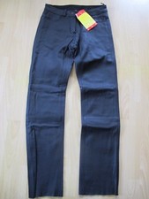 Ungetragen mit Etikett