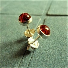 Bernstein Ohrstecker  Halb