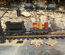 30 Stück Ladegut Europaletten