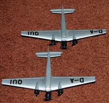 2x Flugzeug Modell JU 52