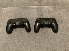2 x PlayStation 4 Controller 