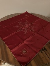 Tischdecke/Mitteldecke in rot