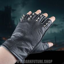 Lederhandschuhe mit Nieten