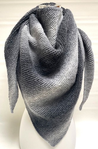 Handgestricktes tuch - handgestricktes,