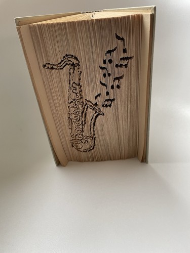 Buchschnitt kunst saxophon - kunst,