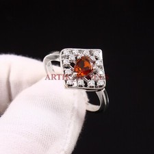 Handgemachter Ring Mit