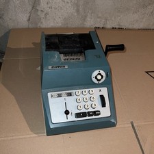 Olivetti Summa Prima Rechenmaschine mit Papier 60er Jahre 20 Deko Ungetestet