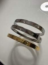 ? 3er Set Edelstahl Armreifen mit Herzgravur – Gold & Silber ?