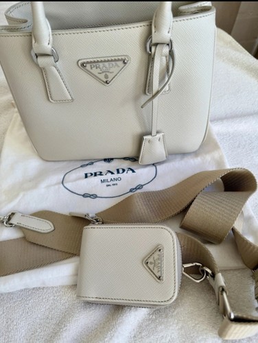 Prada galleria saffiano small - prada,