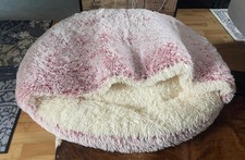 Hundebett XXL Plüsch Hundekissen / Höhle – ca 1,20 x 1,10 Meter