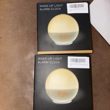 2 Wecker mit Licht, Wake-up light, Alarm-clock mit Radio und Simulation