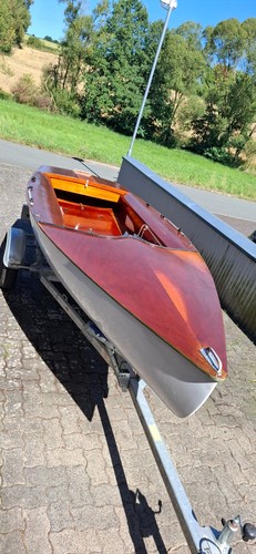 Gepflegte segeljolle mit - gepflegte,