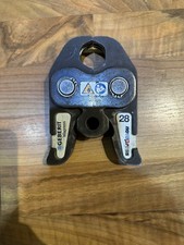 Pressbacken GEBERIT V28 für