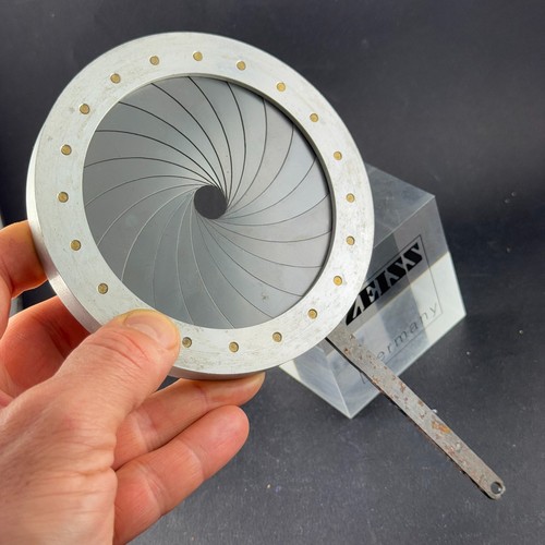 Huge vintage aperture - huge,