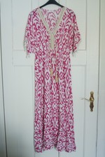 langes Sommerkleid in Weiß