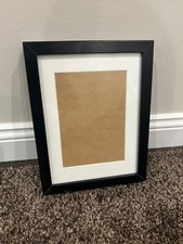 Schwarzer Bilderrahmen mit Passepartout – 20,5 × 26,5 × 3,5 cm - wie IKEA Ribba