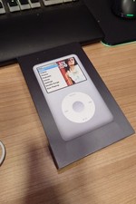 Apple Ipod Classic A1238  80GB silber inc. ca. 1750 Lieder
