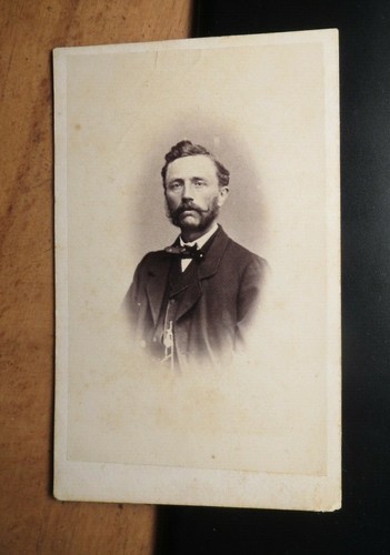 Mann mit bart portrait - mann,