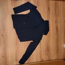 Sarah Pacini, Strickjacke