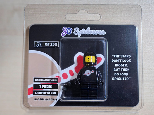 Spielwaren black space - spielwaren,