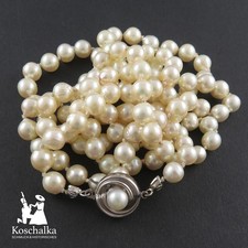 Schöne Akoya Barock