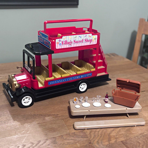 Sylvanian families village - families,