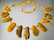 Bernstein Kette aus Wertvollen