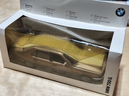 Bmw 750 silber dunkel creme - 750,