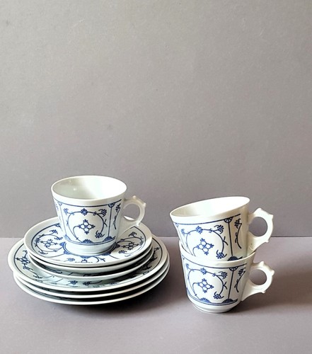 Kaffeetassen mit untertassen - kaffeetassen,