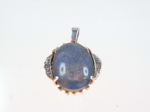 Schöner opal diamant - schöner,