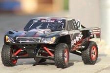 Traxxas 70054 schwarz - 70054-8, slash
