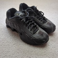 Nike Shox R4 Damenschuhe schwarz UK 5,5 Y2K Vintage Turnschuhe Retro 2000er
