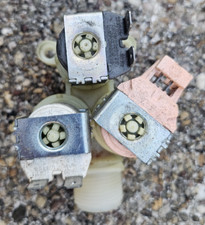 Magnetventil 3-Fach Original AEG Lavamat Waschmaschine 110538001