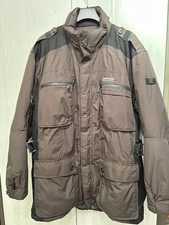 Herrenwinterjacke mit Kapuze