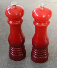 Le Creuset, Salz und Pfeffermühle Klassik rot, 20 cm