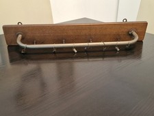 Altes Küchenwandregal