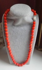 Collier aus Koralle°.