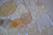 Kovolut alte Zierdeckchen 15 Stück Handarbeitsdeckchen Vintage Deko