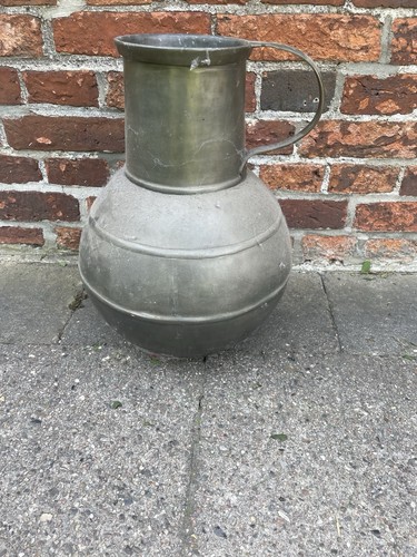 Größe vase aus - größe, zinn