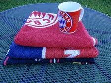 FC Bayern München Werbeartikel Tasse Handtuch 2 x Bade- oder Saunatuch