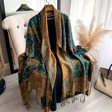 Schal Umschlagtuch Stola Paisley Winter lang und breit grün mit Quasten elegant