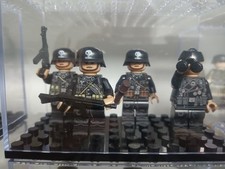 4x Brickmaster Figuren /