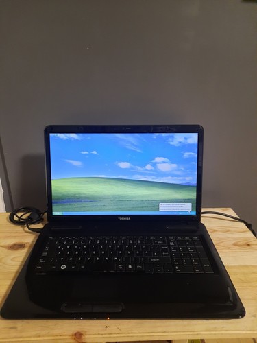 Toshiba retro laptop satellite - toshiba,