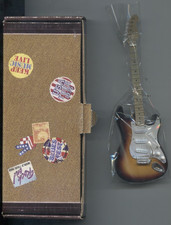 Gitarre DEKO ca.17 x 6 cm mit