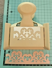 BASTELN : Großer HERZ - BORDÜREN - Stanzer von Martha Stewart ca. 6,5 cm ( 25 )