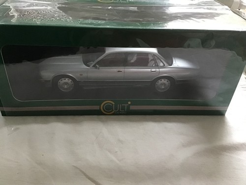 Cult models scale - models, 1/18