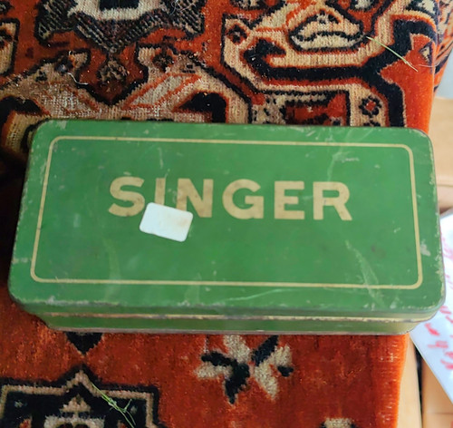 Singer blechdose grün - singer,