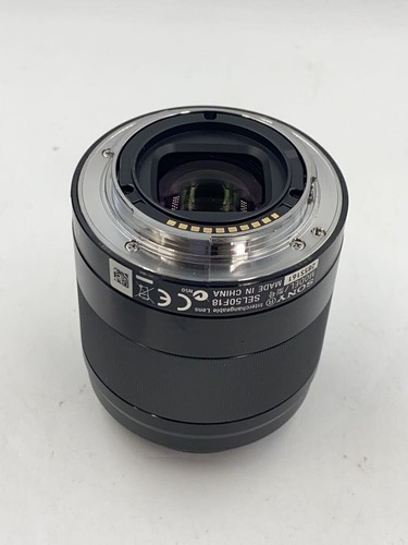 Sony 50mm 8 oss - f/1.8,