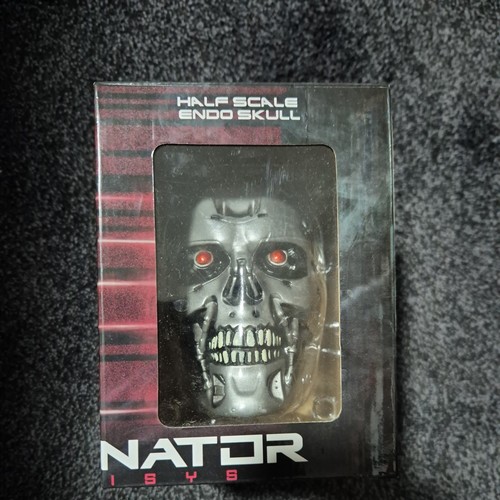 Terminator genisys half scale - terminator,
