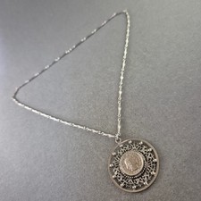 Vintage Kette mit Münz Anhänger – Filigranes Design